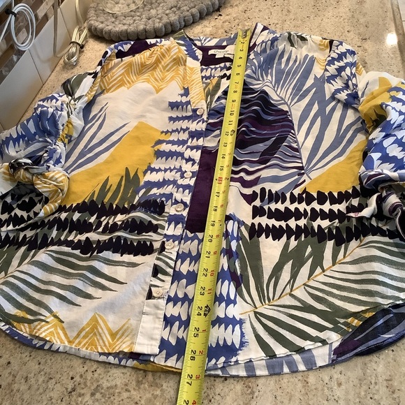 Chico's Blue Leaf Patterned Blouse Size 1.5/Women’s 10 Button Up - Picture 7 of 8